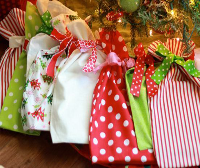 reusable fabric Christmas wrap bag